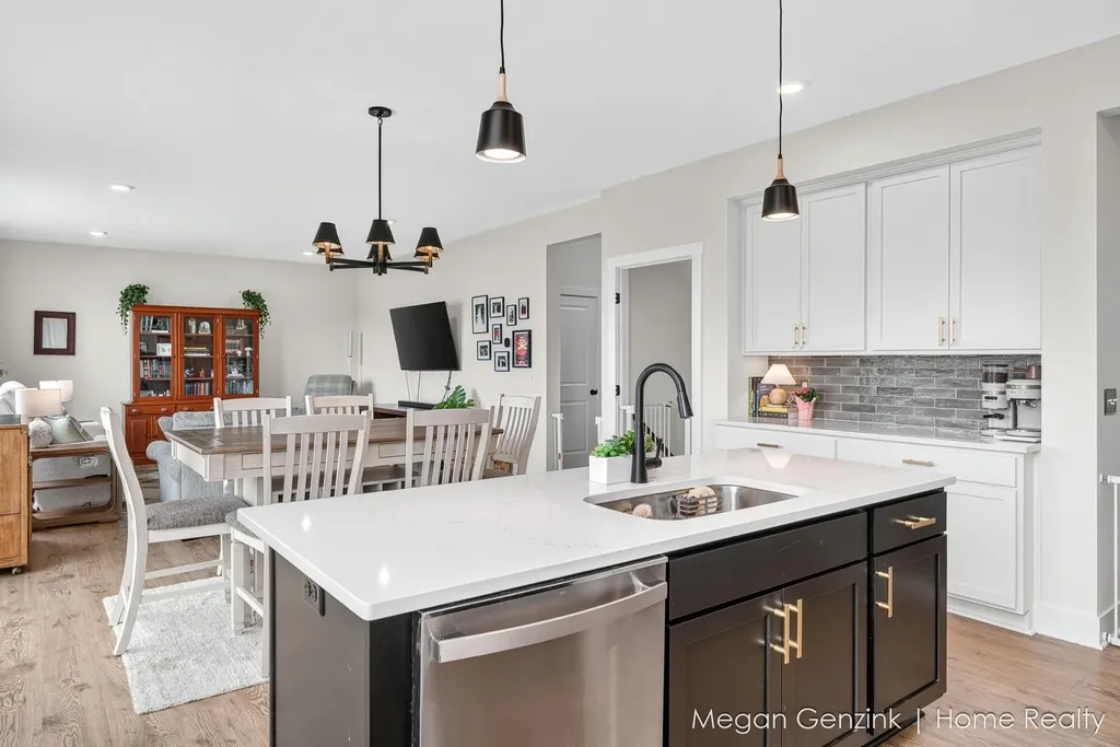 3131 Timberpine Avenue Park Township MI 49424