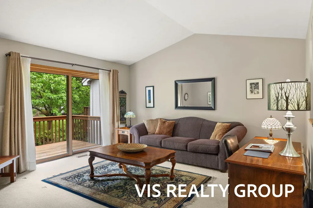 72 Skyline Circle NW Grand Rapids City MI 49504