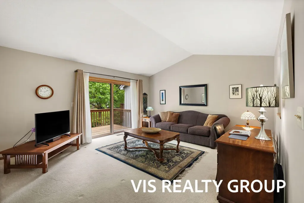 72 Skyline Circle NW Grand Rapids City MI 49504