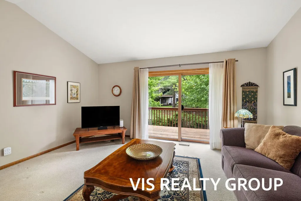 72 Skyline Circle NW Grand Rapids City MI 49504
