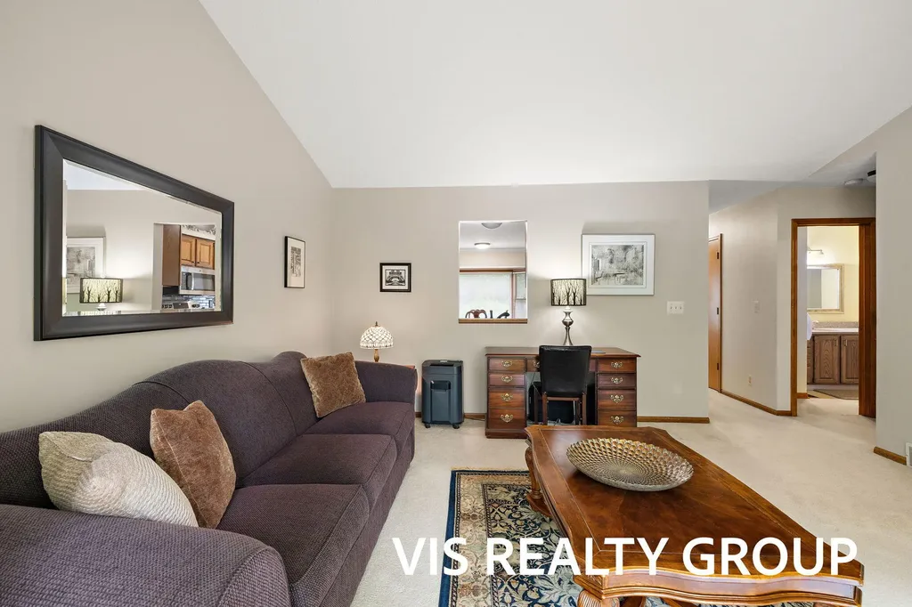72 Skyline Circle NW Grand Rapids City MI 49504