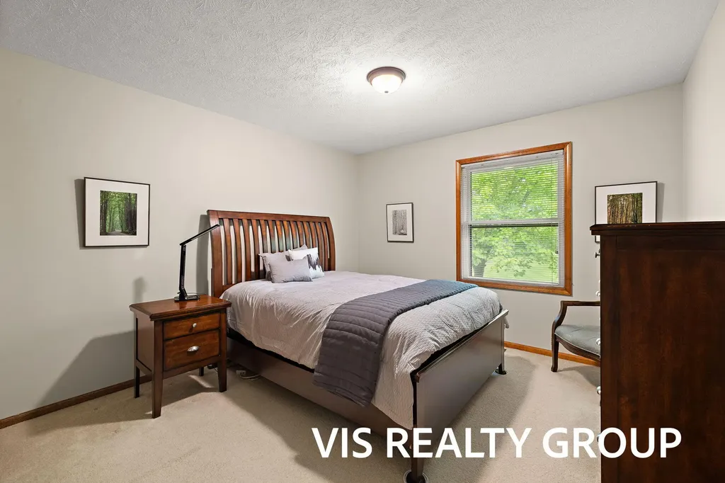 72 Skyline Circle NW Grand Rapids City MI 49504