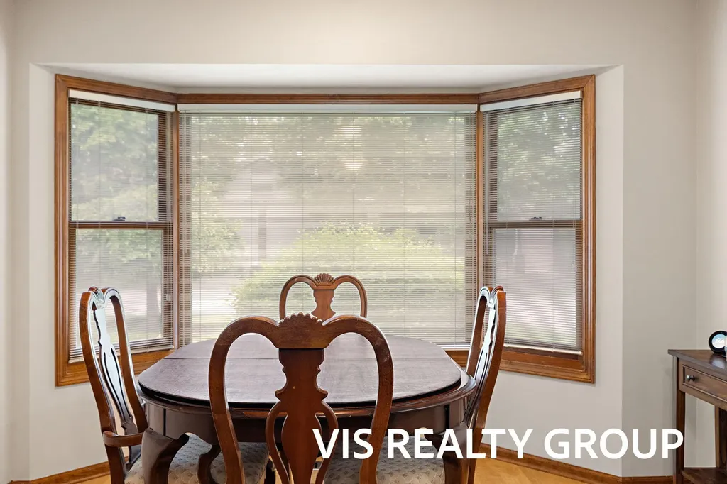 72 Skyline Circle NW Grand Rapids City MI 49504