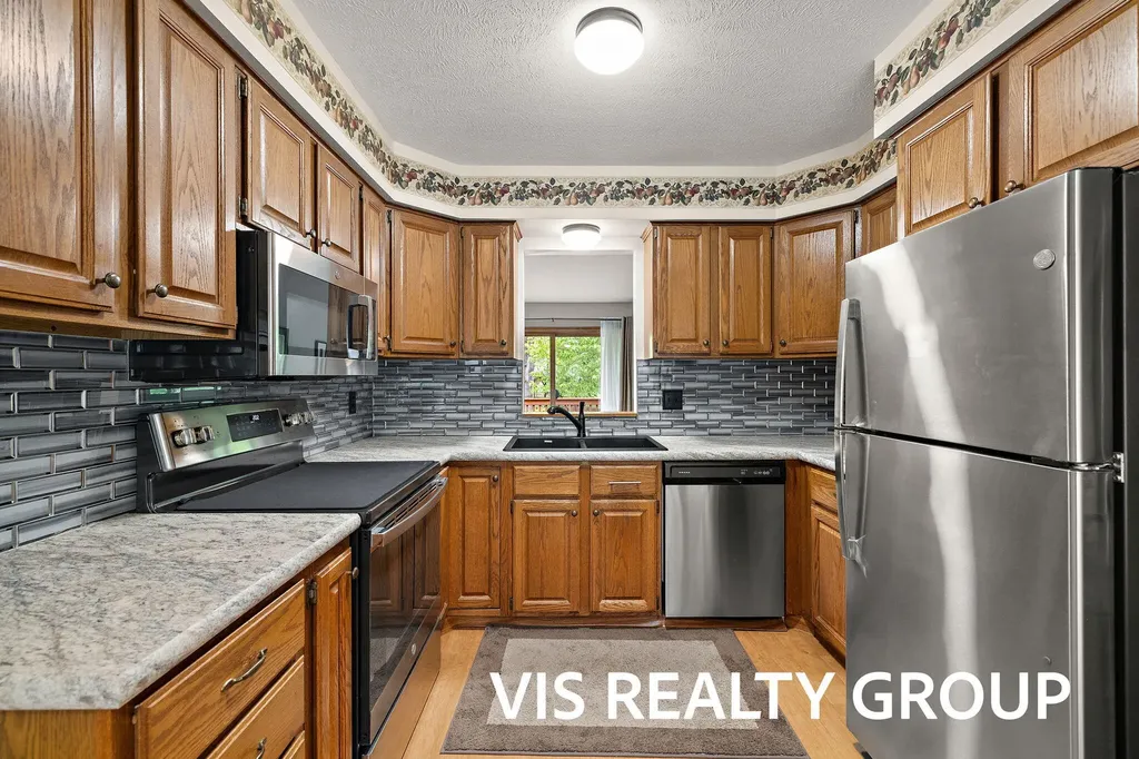 72 Skyline Circle NW Grand Rapids City MI 49504