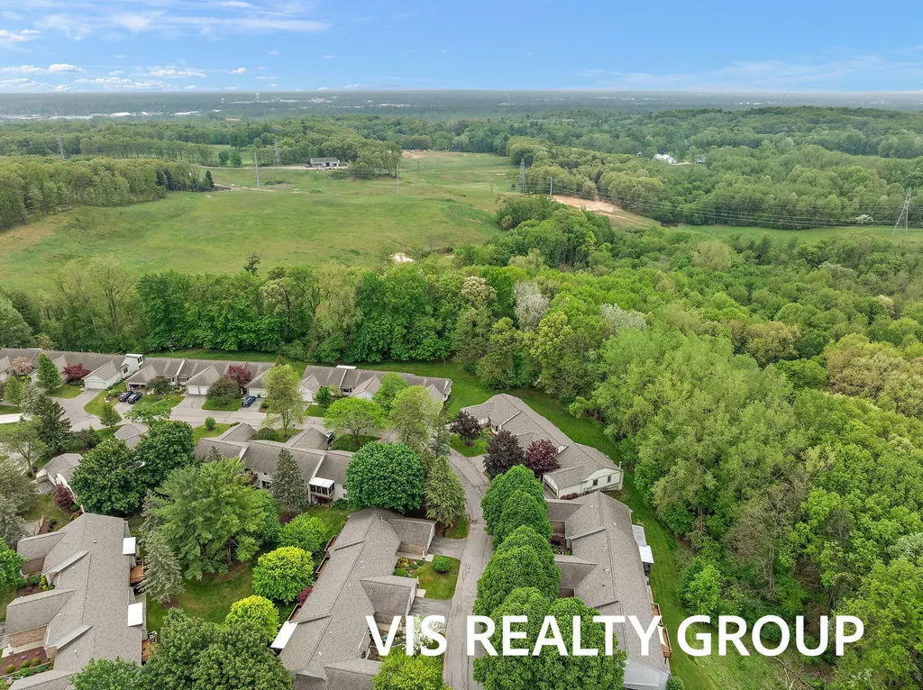 72 Skyline Circle NW Grand Rapids City MI 49504