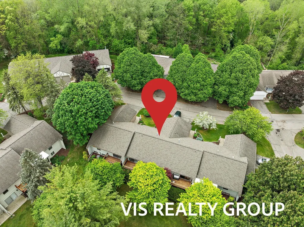 72 Skyline Circle NW Grand Rapids City MI 49504