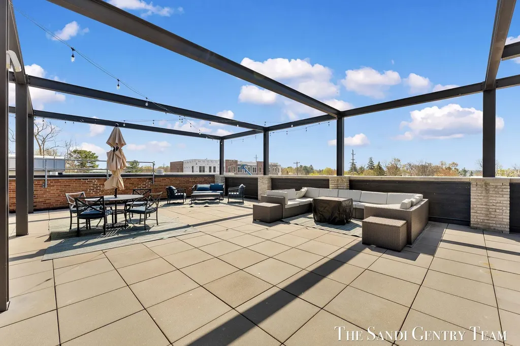 110 W Savidge Street Spring Lake Village MI 49456