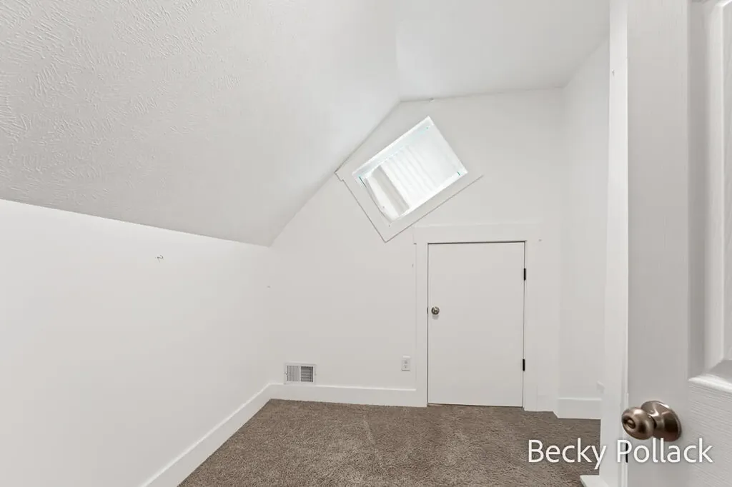 354 W 21st Street Holland City MI 49423