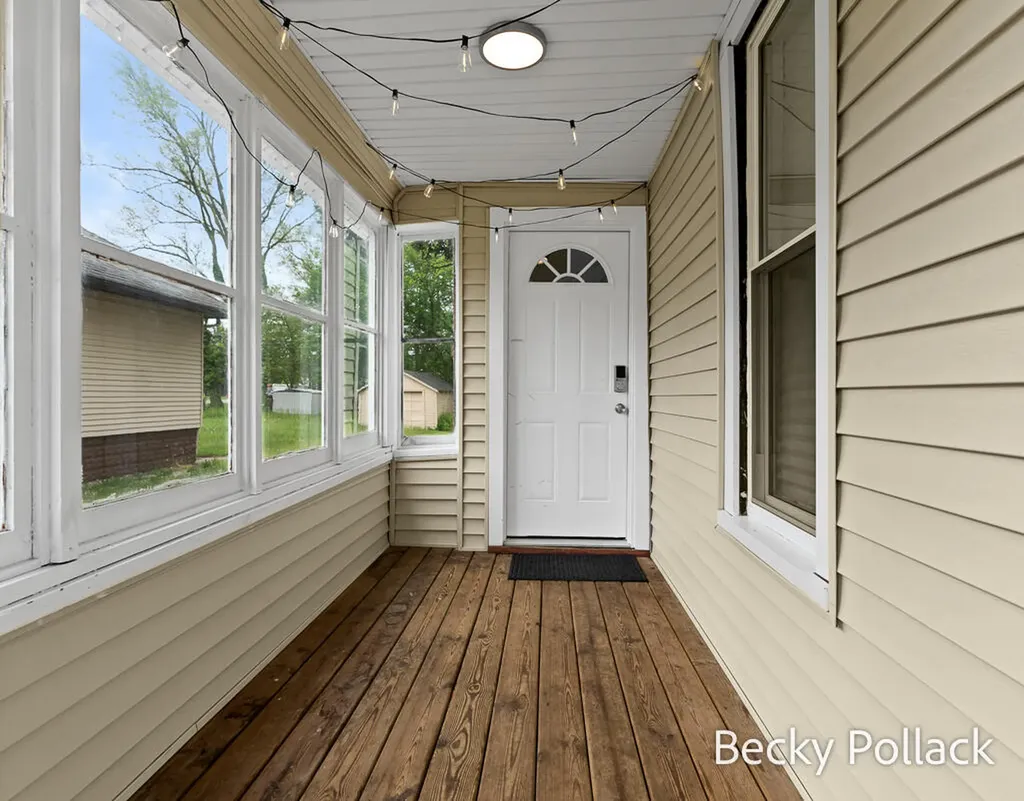 354 W 21st Street Holland City MI 49423
