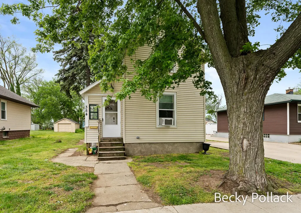 354 W 21st Street Holland City MI 49423