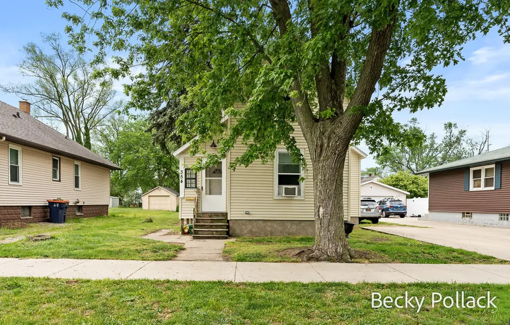 354 W 21st Street Holland City MI 49423