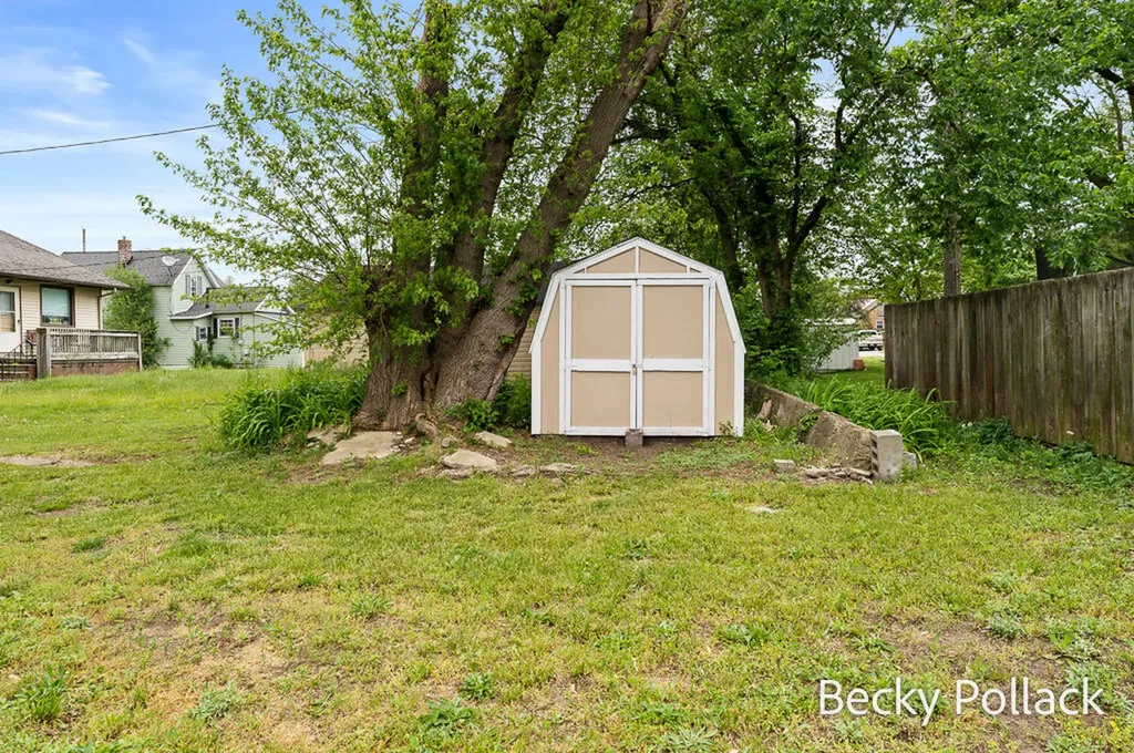 354 W 21st Street Holland City MI 49423