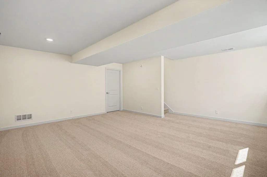 1978 S Shorewood Lane Park Township MI 49423