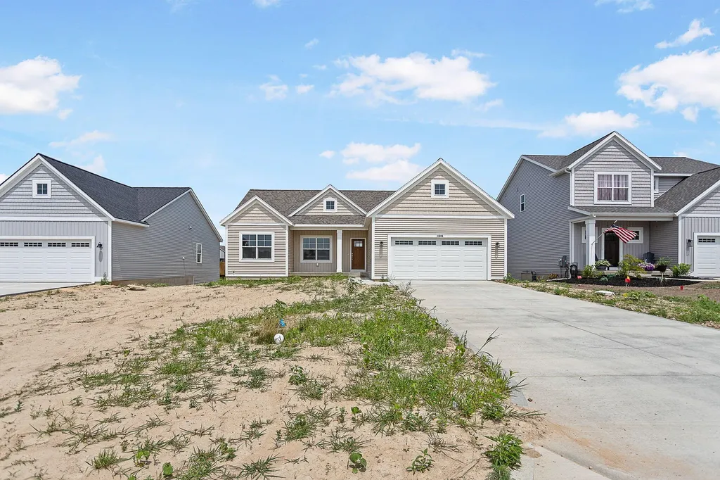 11685 Cherrybud Drive Holland Charter Township MI 49424