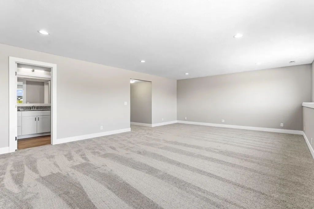11685 Cherrybud Drive Holland Charter Township MI 49424