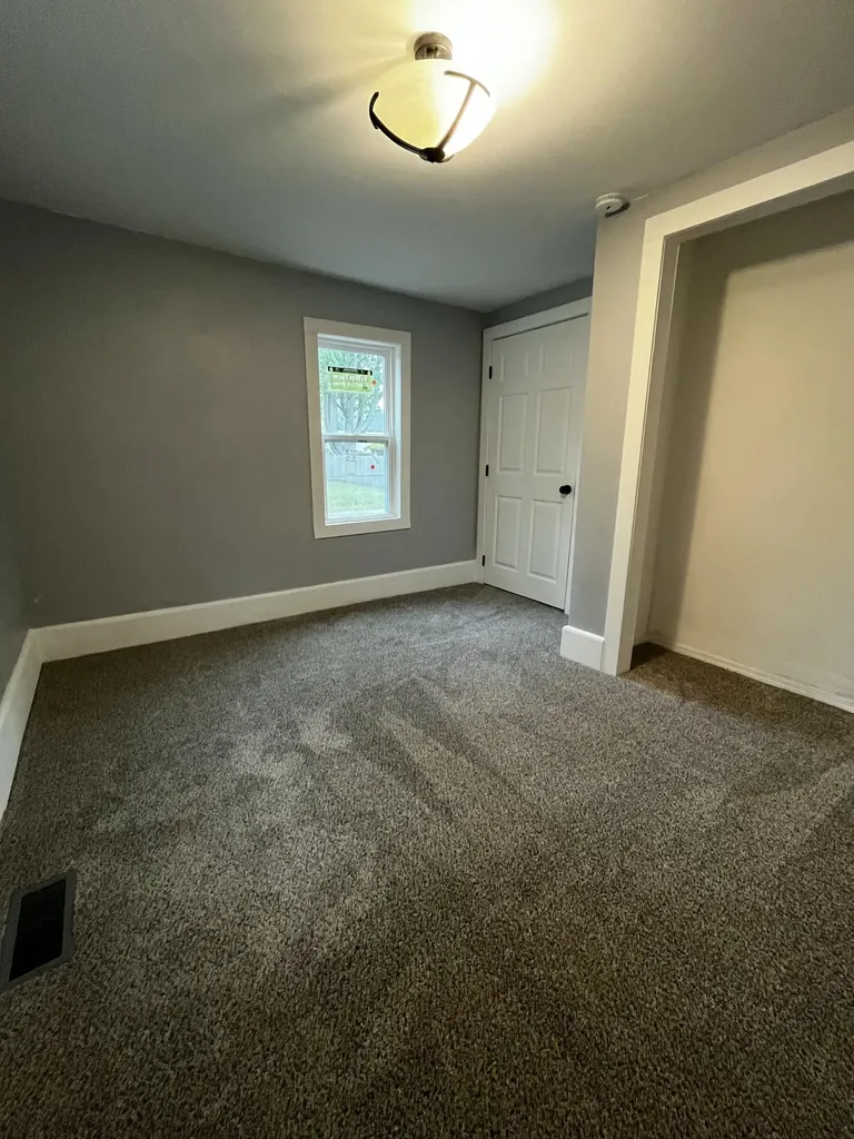 1135 Holt Street Muskegon City MI 49442