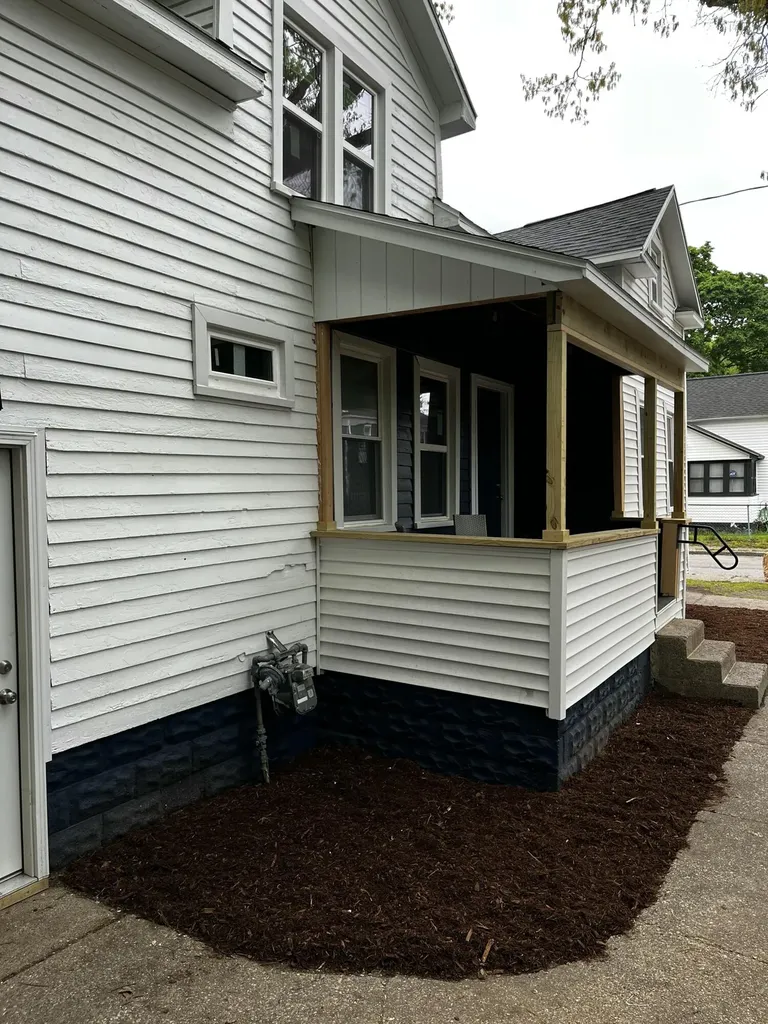 1135 Holt Street Muskegon City MI 49442