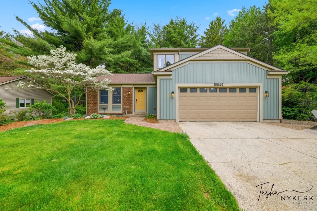 15849 Ryan Drive Park Township MI 49424