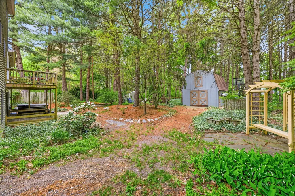 15849 Ryan Drive Park Township MI 49424