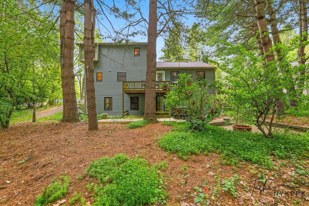 15849 Ryan Drive Park Township MI 49424