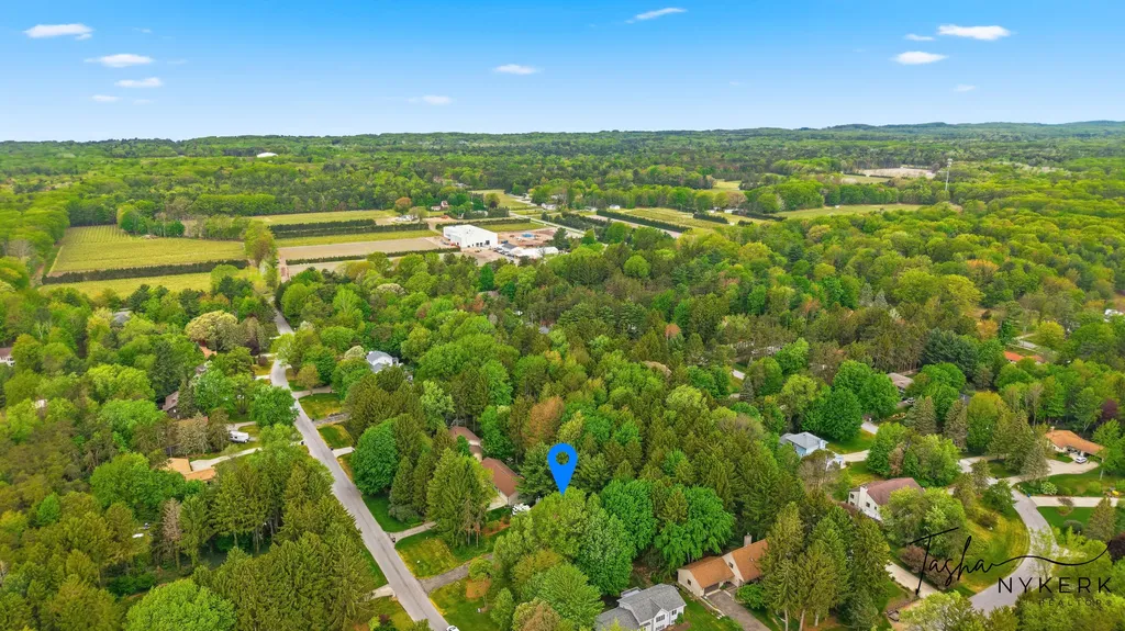 15849 Ryan Drive Park Township MI 49424