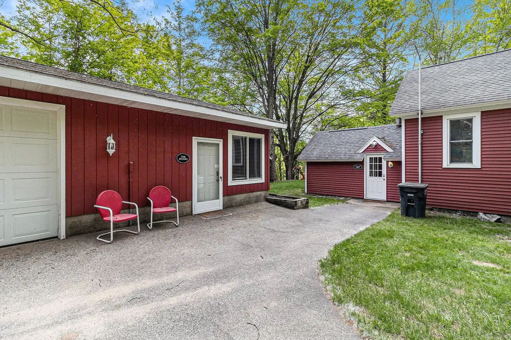 7777 E Washington Road Colfax Township MI 49402