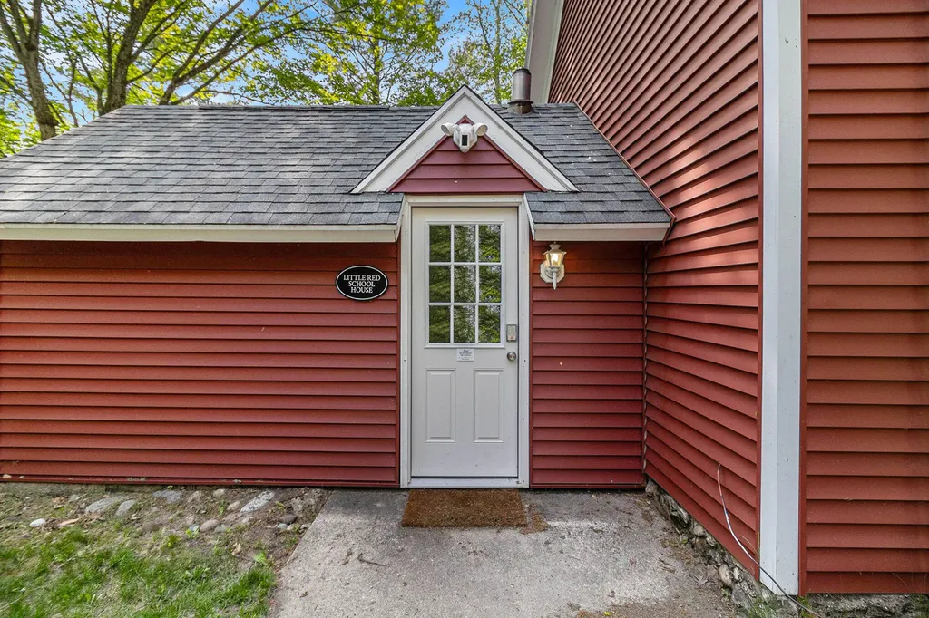 7777 E Washington Road Colfax Township MI 49402