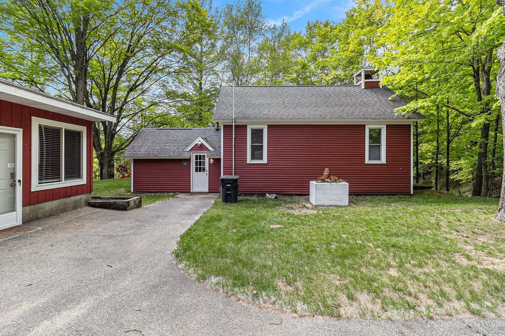 7777 E Washington Road Colfax Township MI 49402