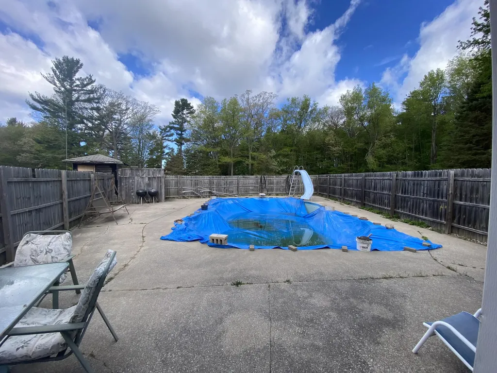 8615 Indian Bay Road White River Township MI 49437