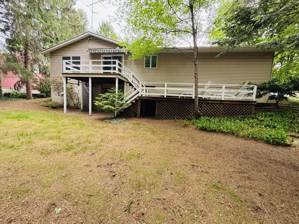 15860 Fendt Farm Road Park Township MI 49424