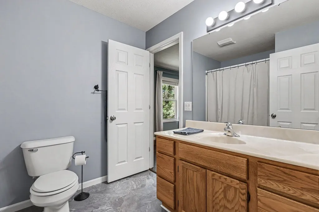 7701 Pinewood Drive Whitehall Township MI 49461