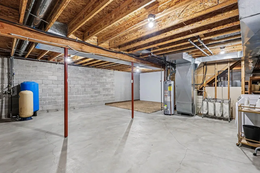 7701 Pinewood Drive Whitehall Township MI 49461