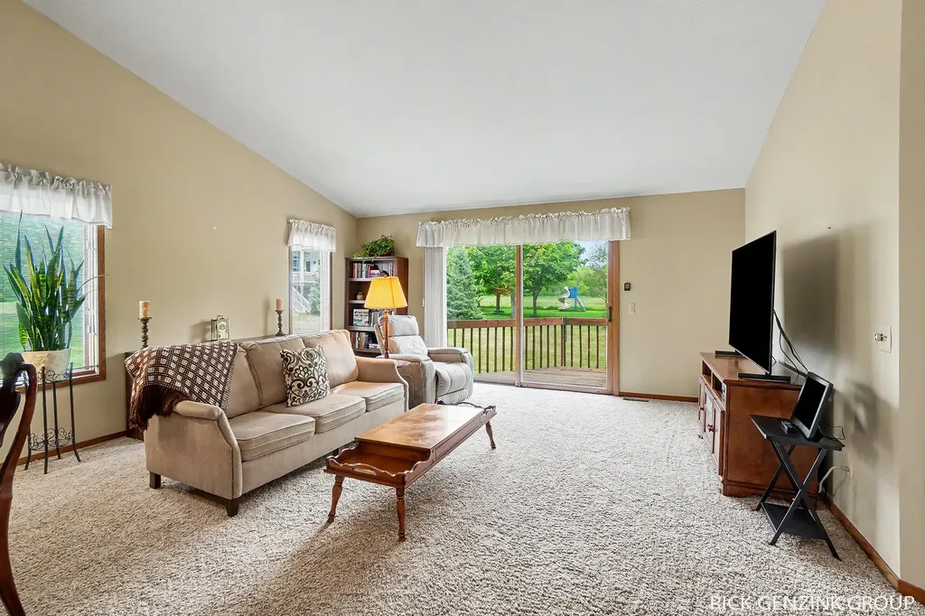 1793 Lakeview Drive Zeeland Charter Township MI 49464
