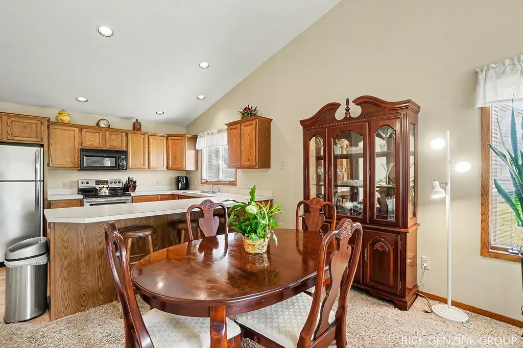 1793 Lakeview Drive Zeeland Charter Township MI 49464