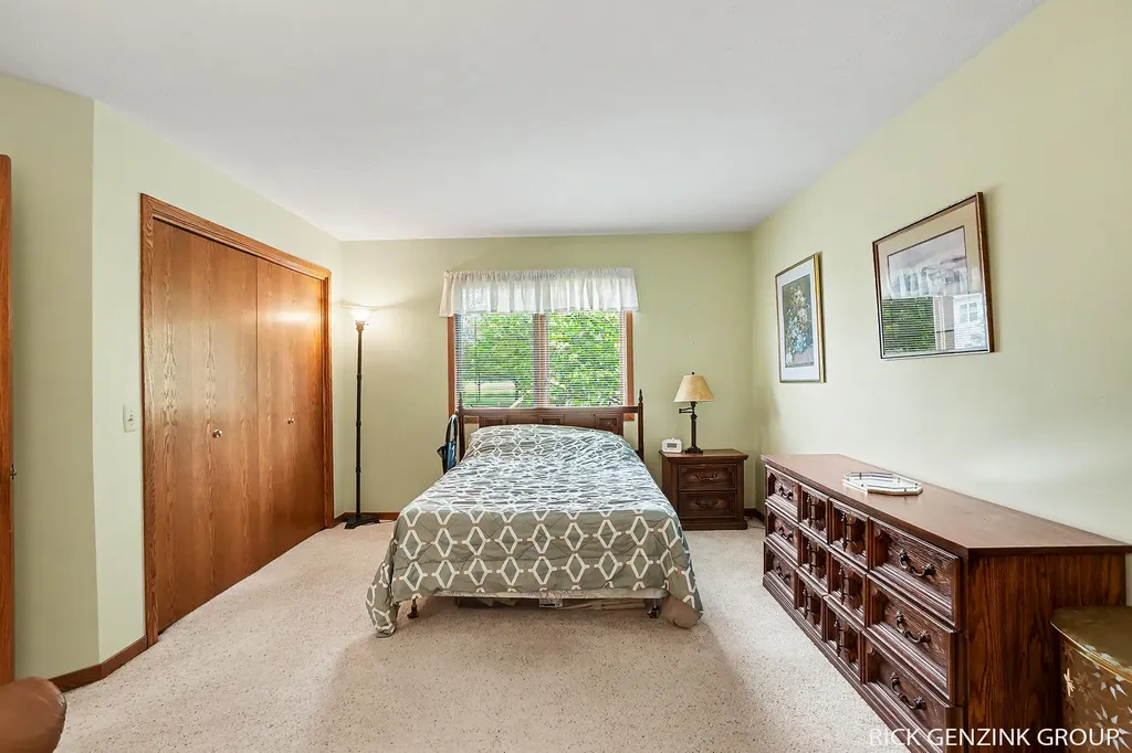 1793 Lakeview Drive Zeeland Charter Township MI 49464