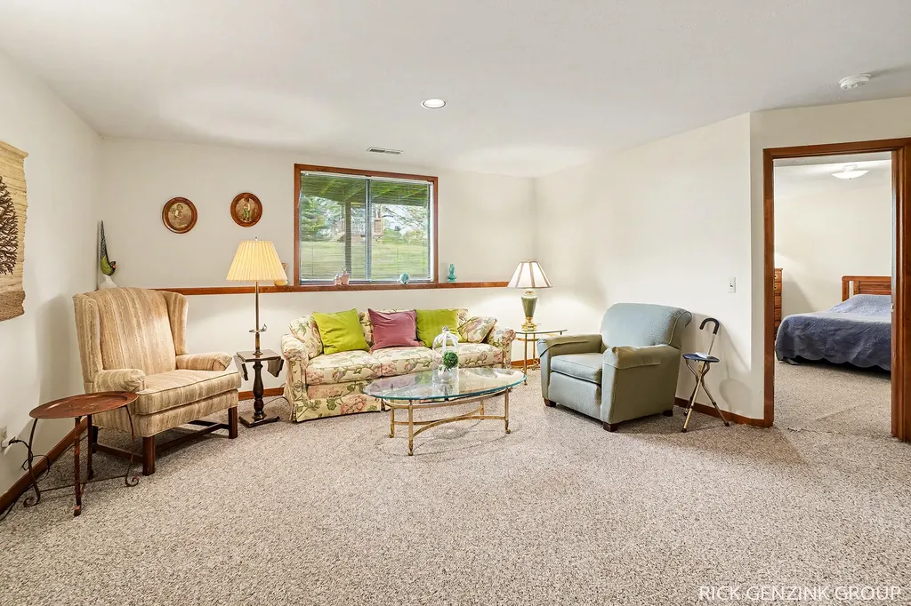 1793 Lakeview Drive Zeeland Charter Township MI 49464