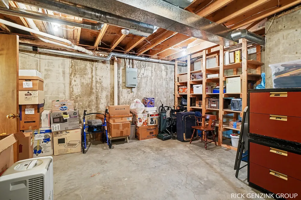 1793 Lakeview Drive Zeeland Charter Township MI 49464