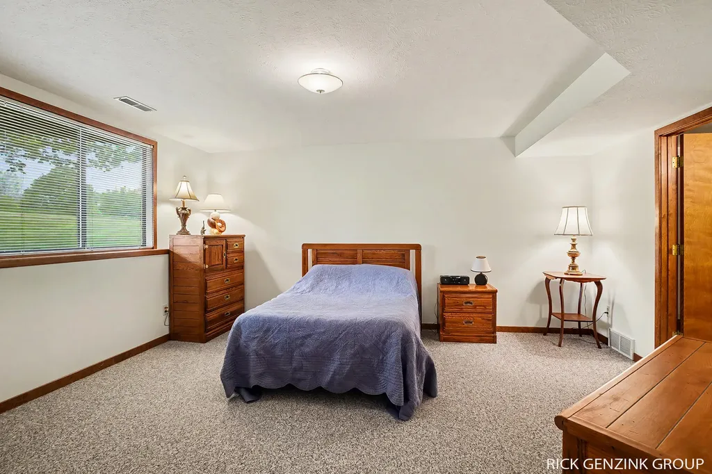 1793 Lakeview Drive Zeeland Charter Township MI 49464