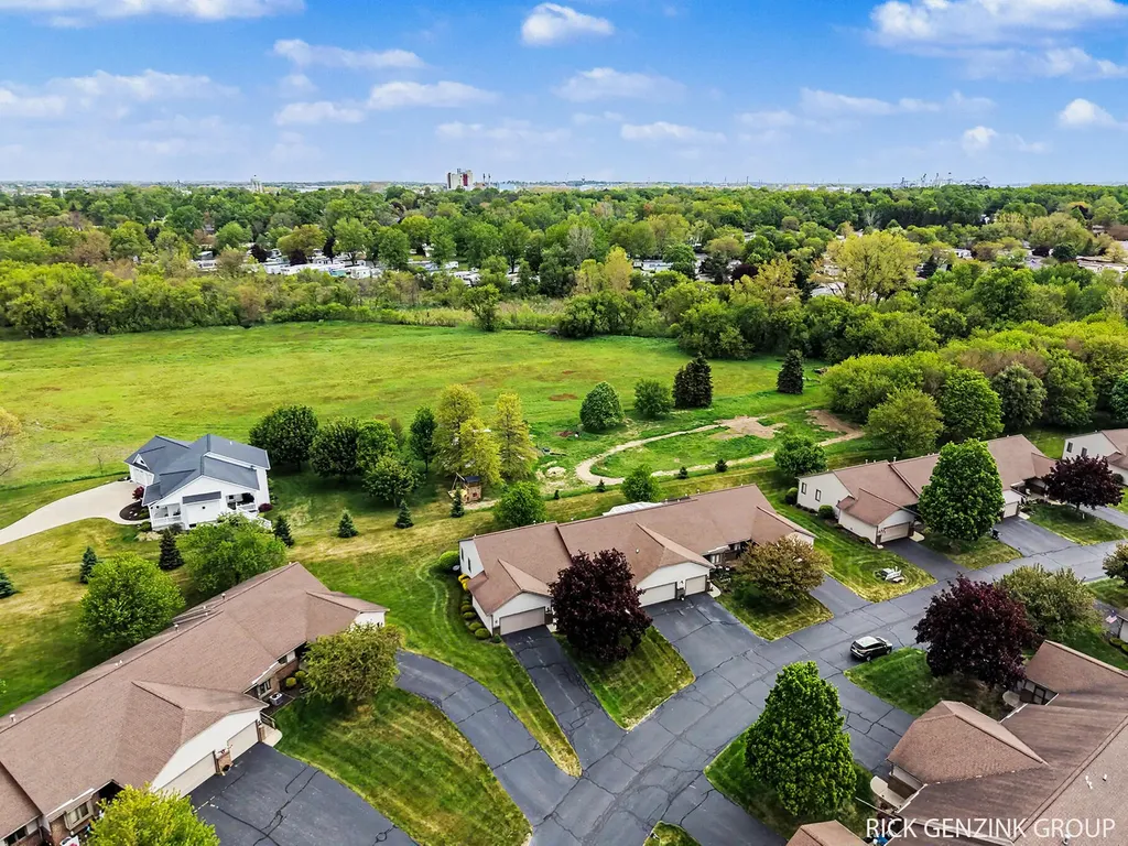1793 Lakeview Drive Zeeland Charter Township MI 49464