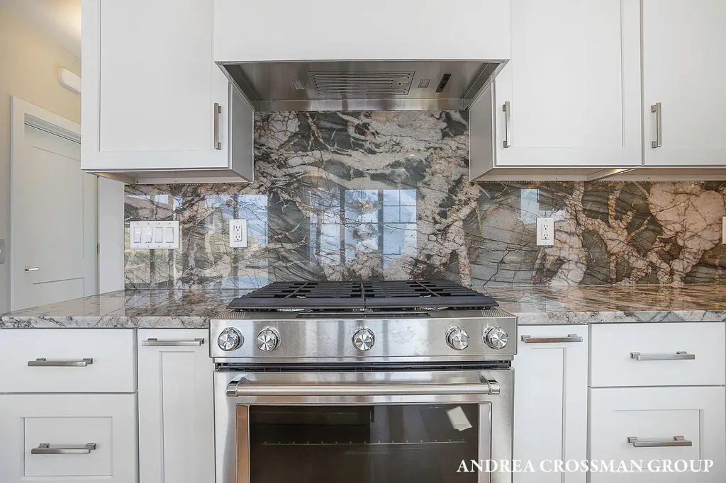6401 Lakeshore Drive Port Sheldon Township MI 49460