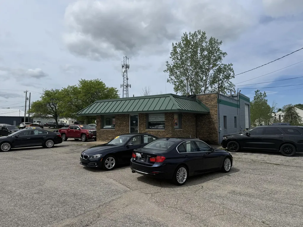 1100 Washington Avenue Holland City MI 49423