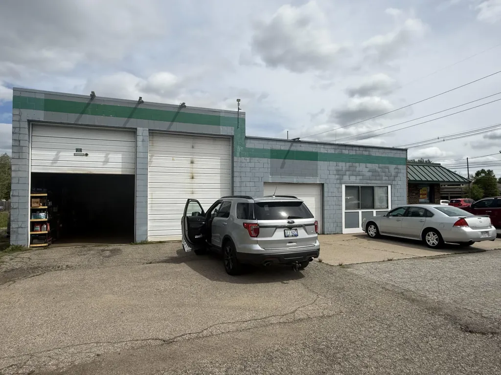 1100 Washington Avenue Holland City MI 49423