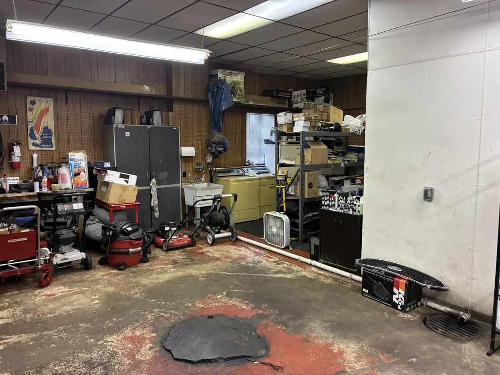 1100 Washington Avenue Holland City MI 49423