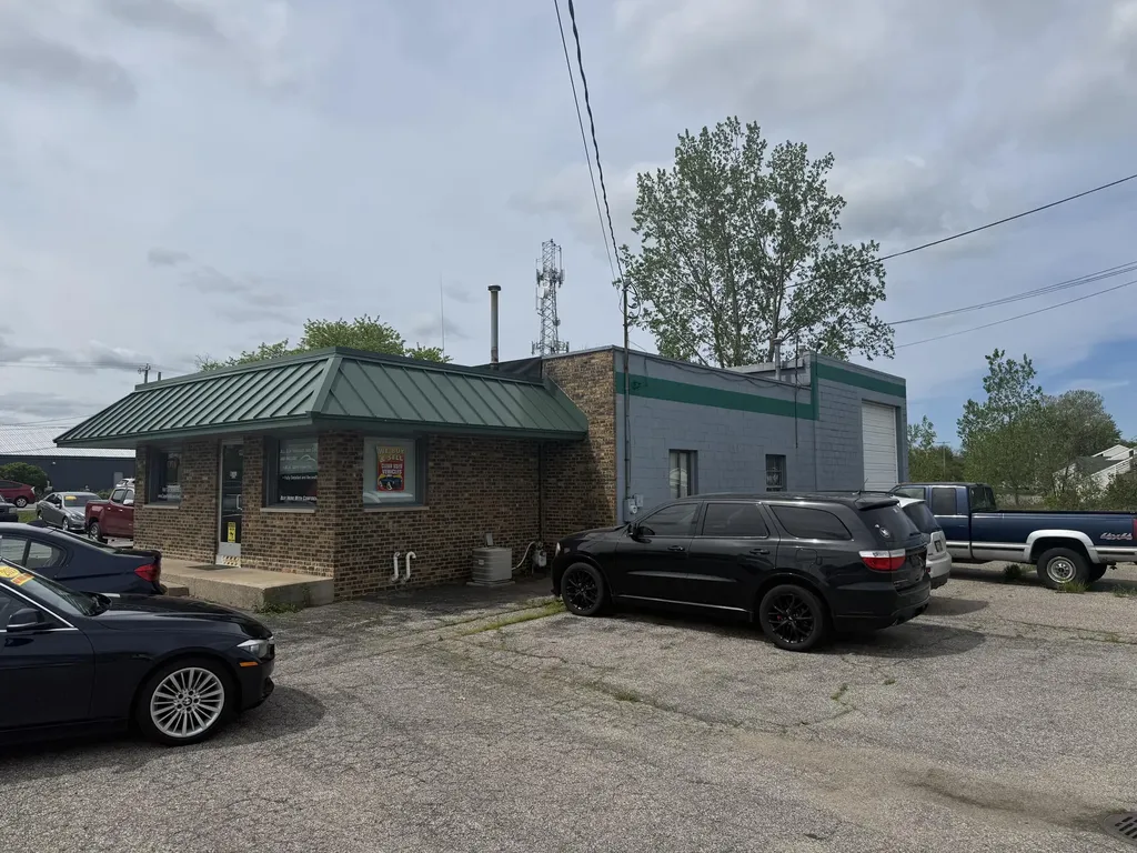 1100 Washington Avenue Holland City MI 49423