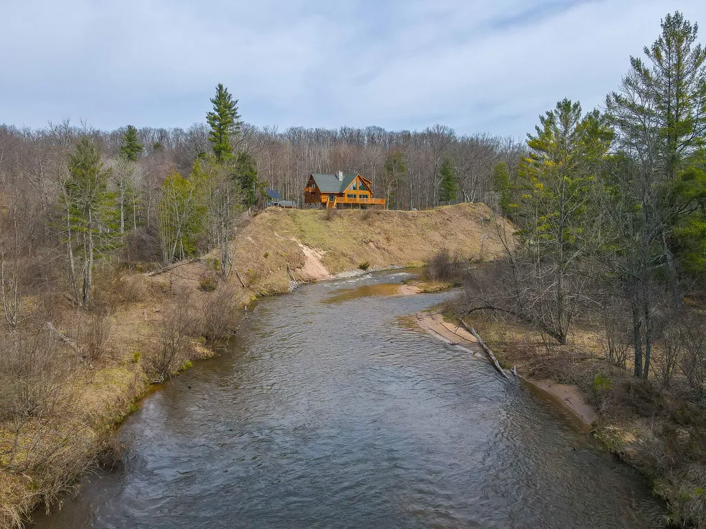 9184 M-37 South Branch Township MI 49689