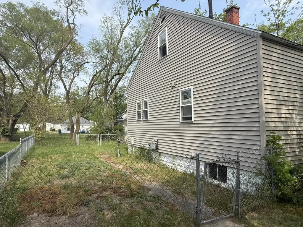 2229 Mcilwraith Street Muskegon Heights City MI 49444