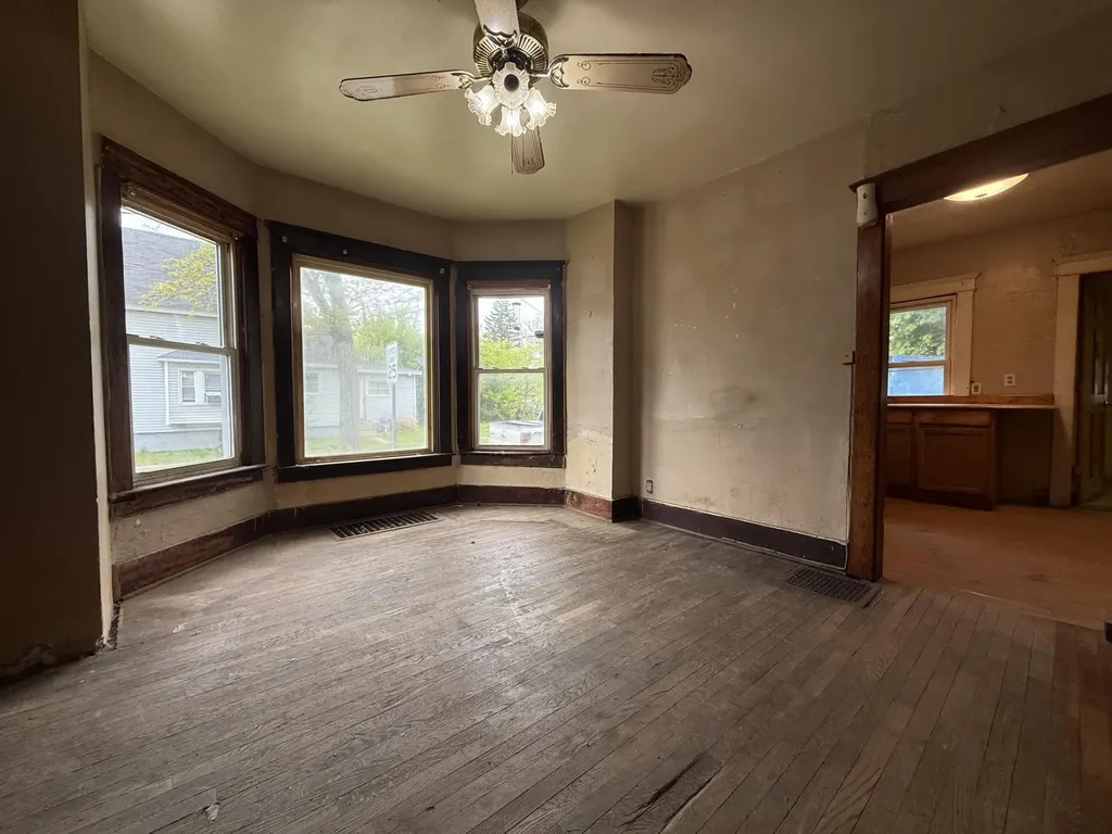 1801 S Washington Avenue Lansing City MI 48910