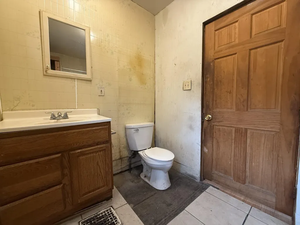 1801 S Washington Avenue Lansing City MI 48910