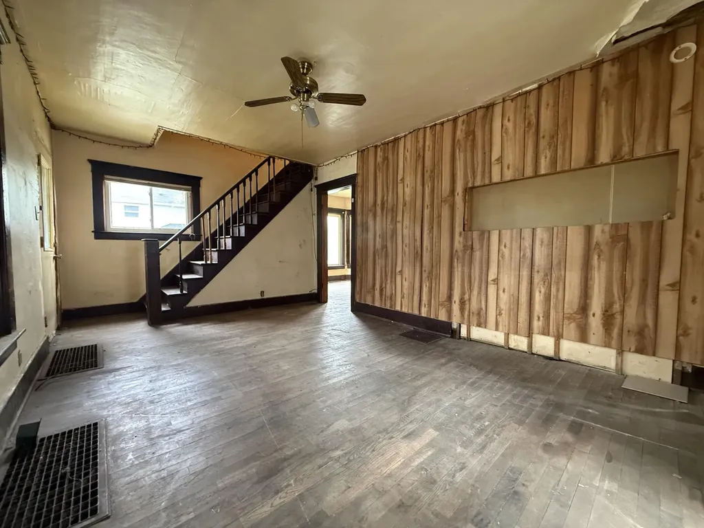 1801 S Washington Avenue Lansing City MI 48910
