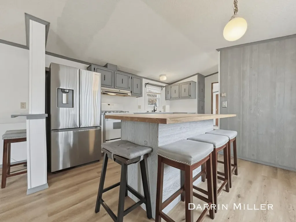 84 Maple Court Muskegon Charter Township MI 49445